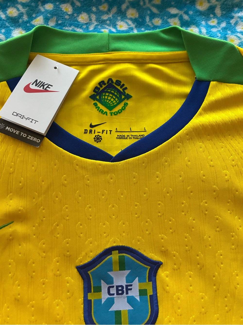 NIKE BRAZIL SOCCER TEAM 25/26 WORLD CUP JERSEY - Picture 5 of 14